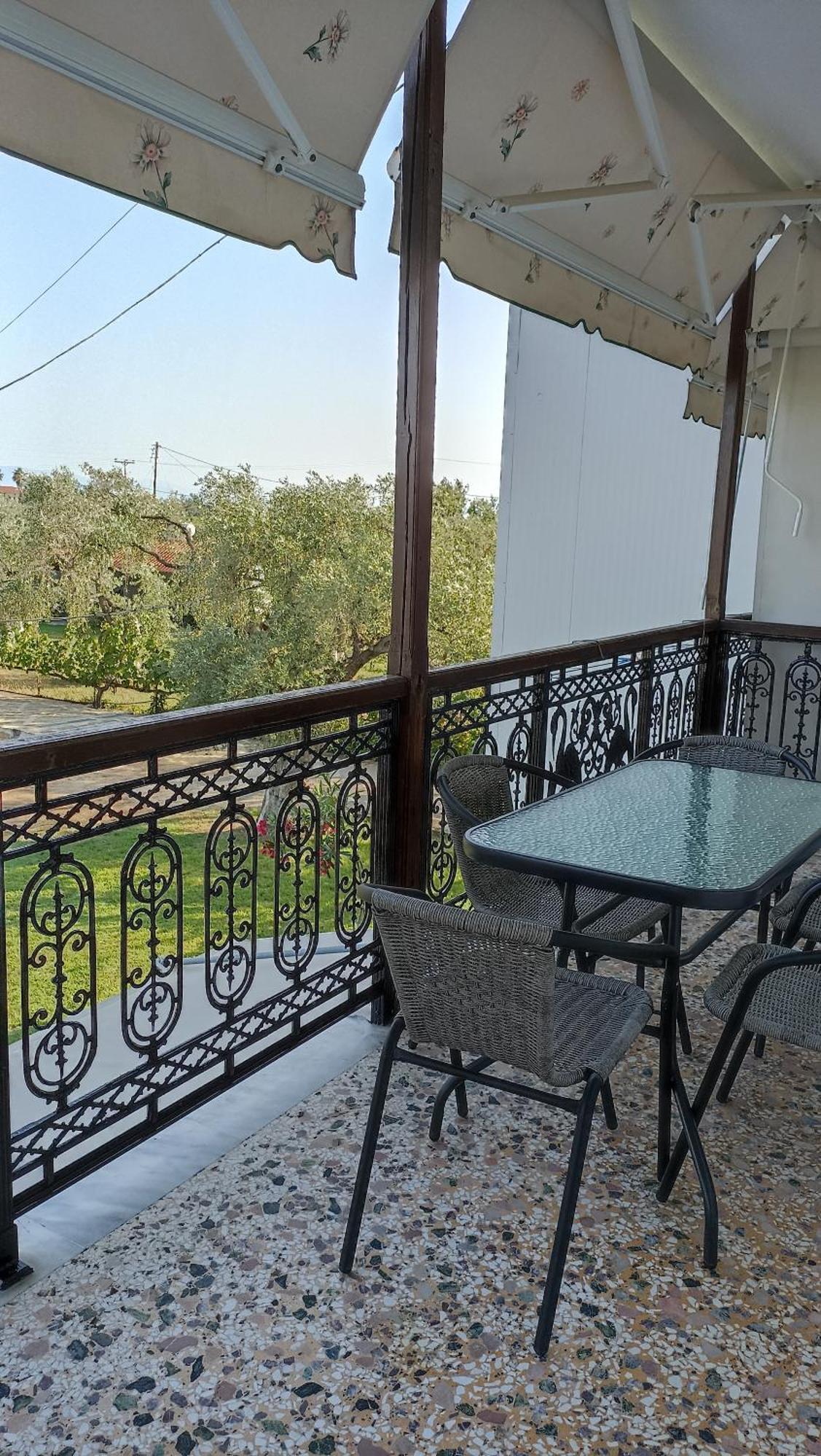 Villa Karapataki Skala Rachoni  Buitenkant foto