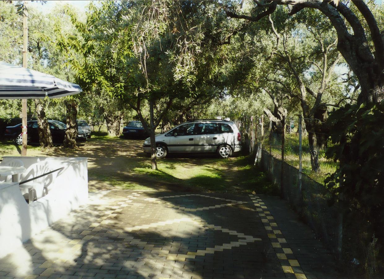 Villa Karapataki Skala Rachoni  Buitenkant foto