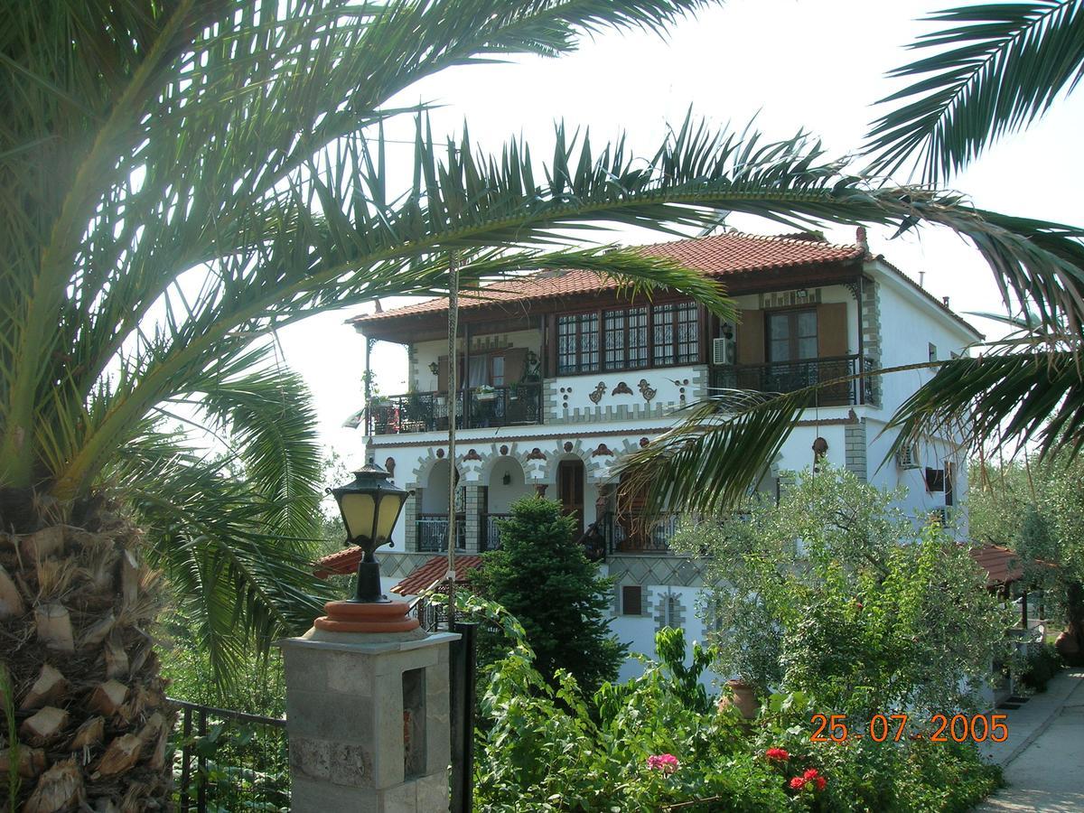 Villa Karapataki Skala Rachoni  Buitenkant foto